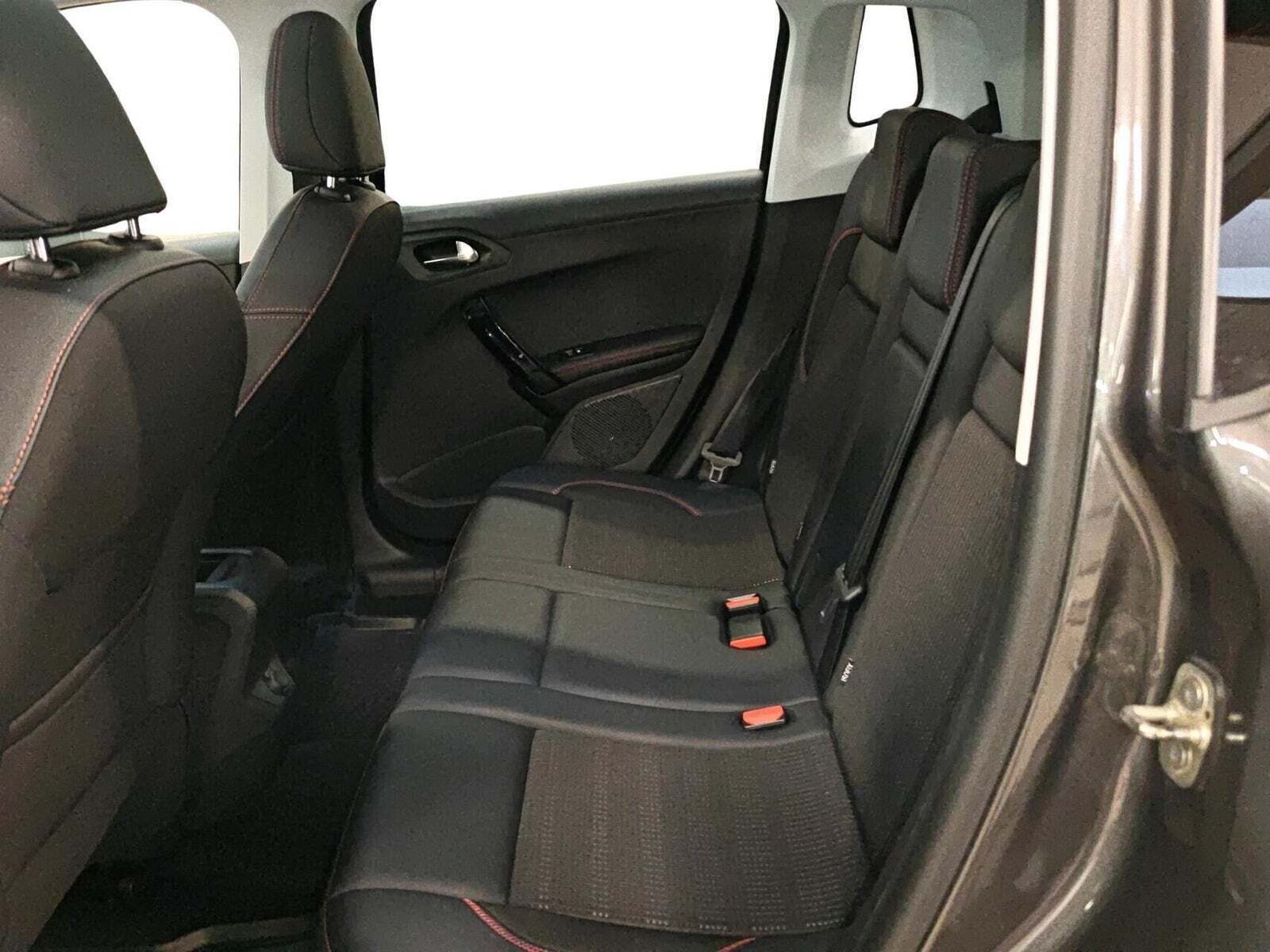 Peugeot 2008 1,5 BlueHDi 120 GT Line Sky EAT6