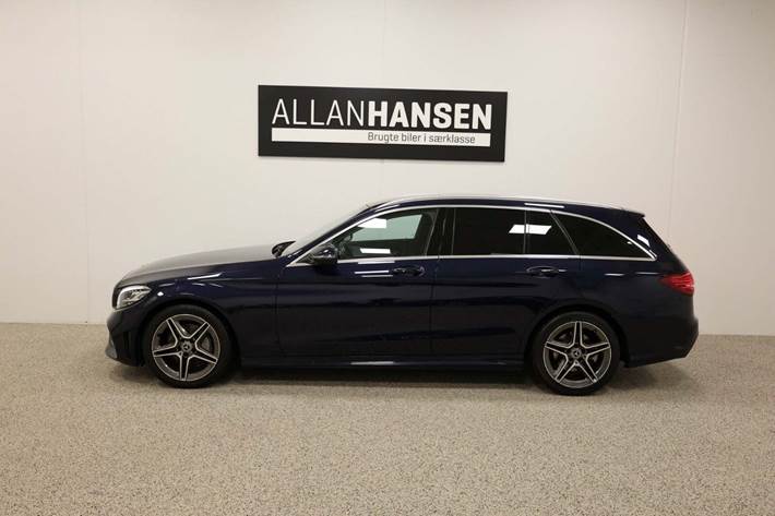 Blå Mercedes C220 d fra 2019