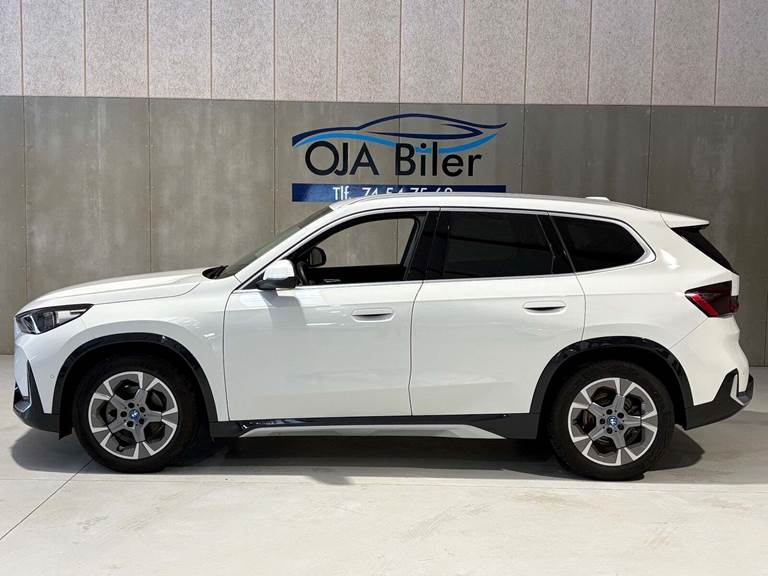 BMW iX1 eDrive20 X-Line