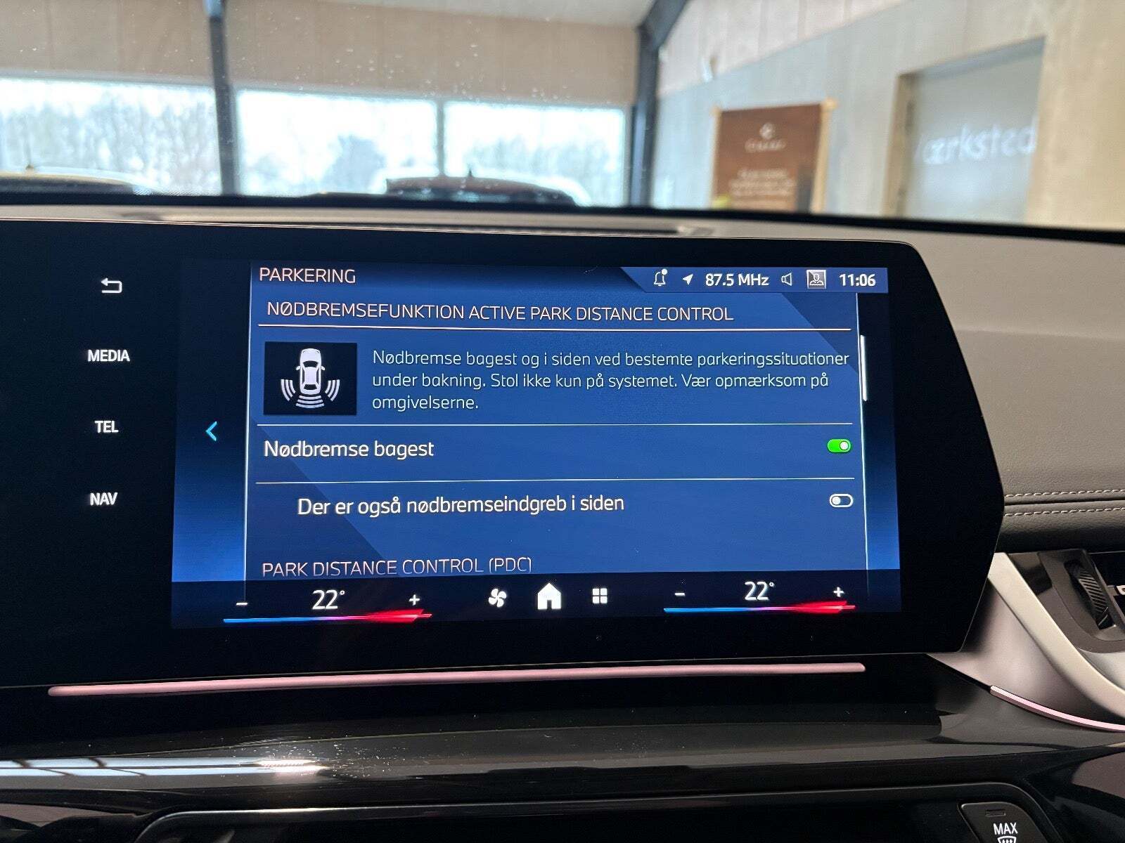 Hvid BMW iX1 fra 2024