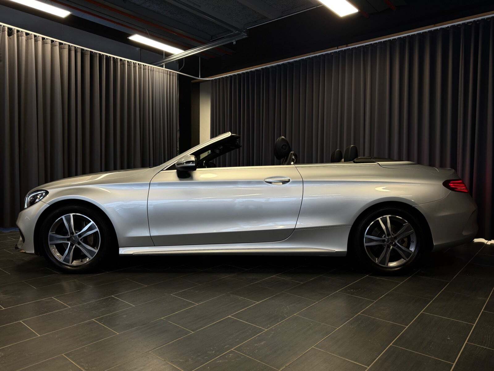 Mercedes C200 2,0 AMG Line Cabriolet aut.