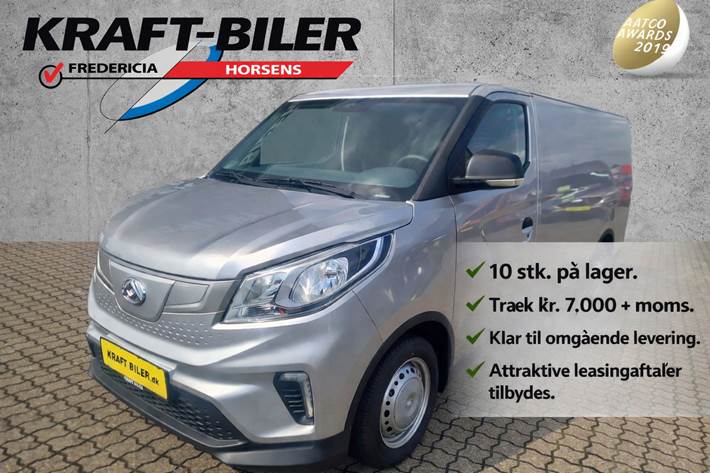 Sølv Maxus e-Deliver 3 fra 2023 set udefra