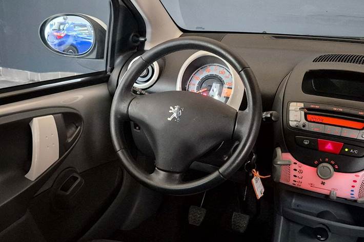 undefined Peugeot 107 fra 2011