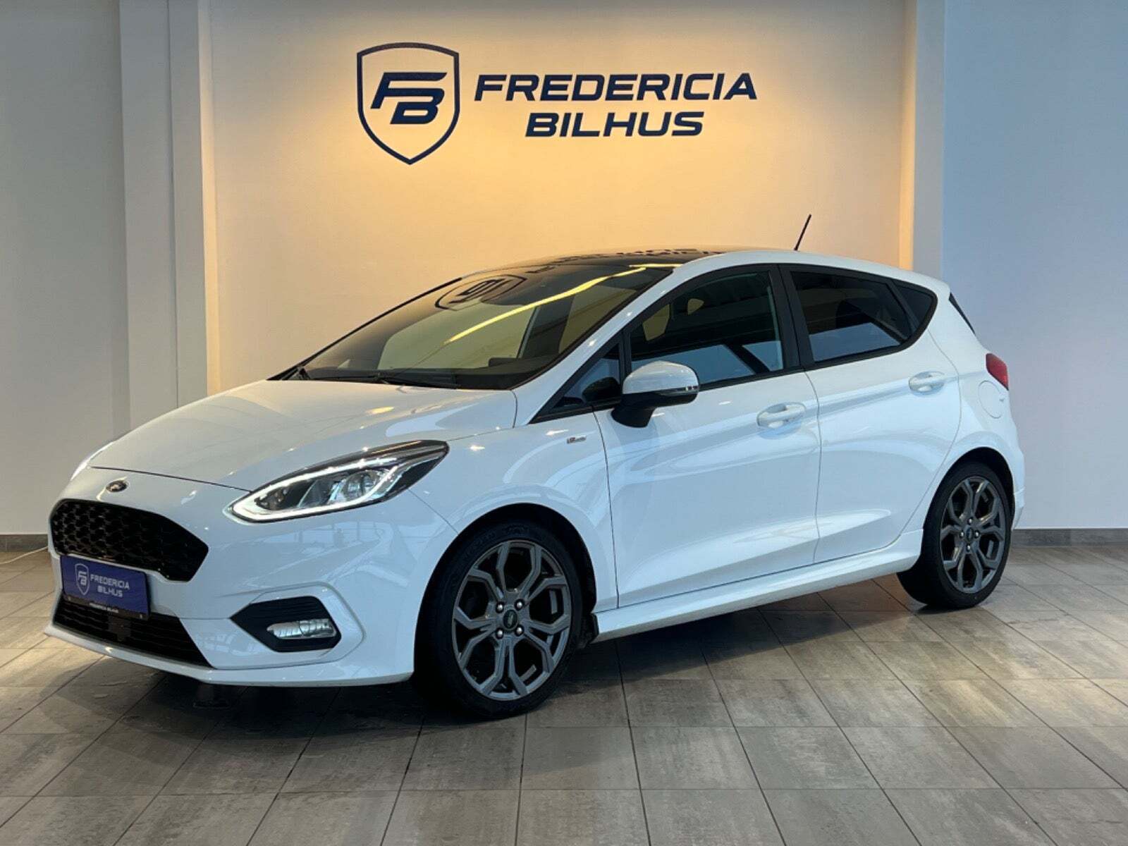 Hvid Ford Fiesta fra 2018