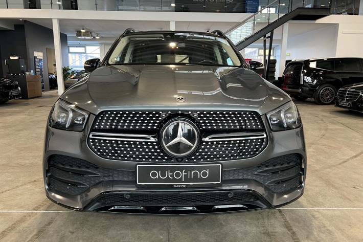 Grå Mercedes GLE350 de fra 2020