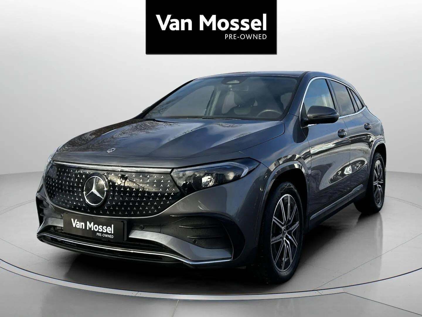 Grå Mercedes EQA250+ fra 2024