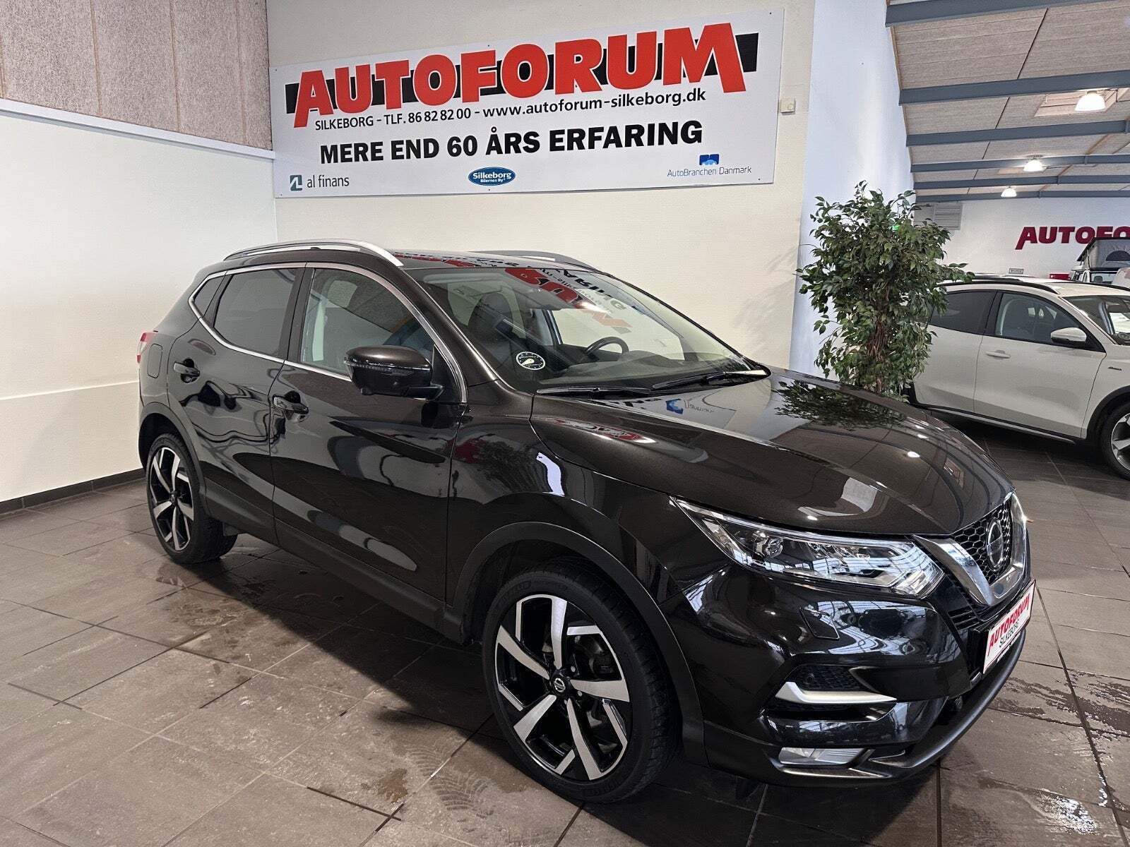 Nissan Qashqai 1,3 Dig-T 140 Tekna