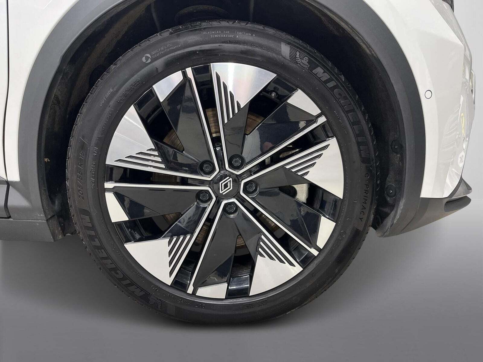 Hvid Renault Scenic E-Tech fra 2025