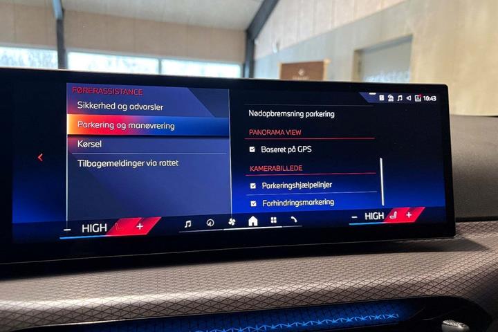 Hvid BMW i4 fra 2025