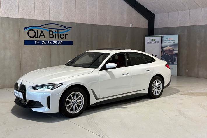 Hvid BMW i4 fra 2023