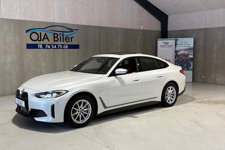 Hvid BMW i4 fra 2023