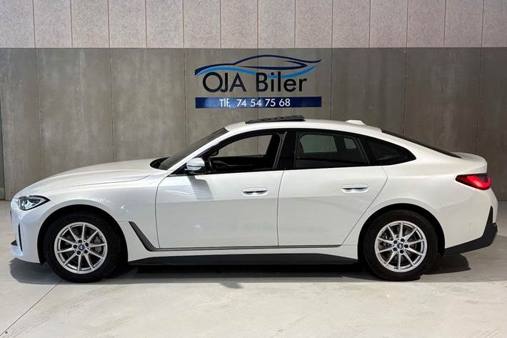 Hvid BMW i4 fra 2023