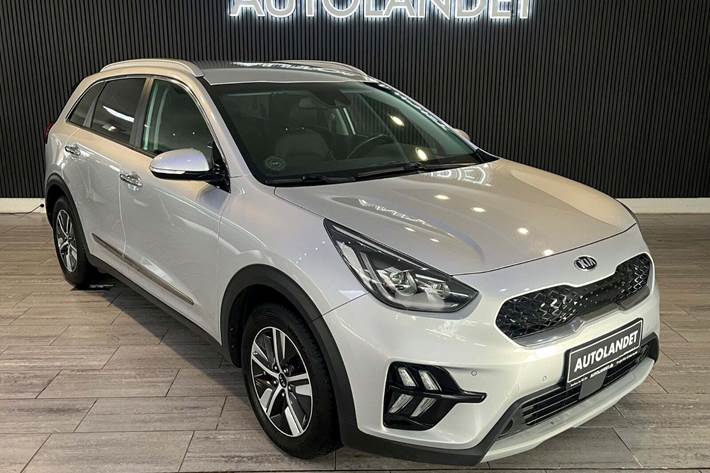 Sølv Kia Niro fra 2020 set udefra