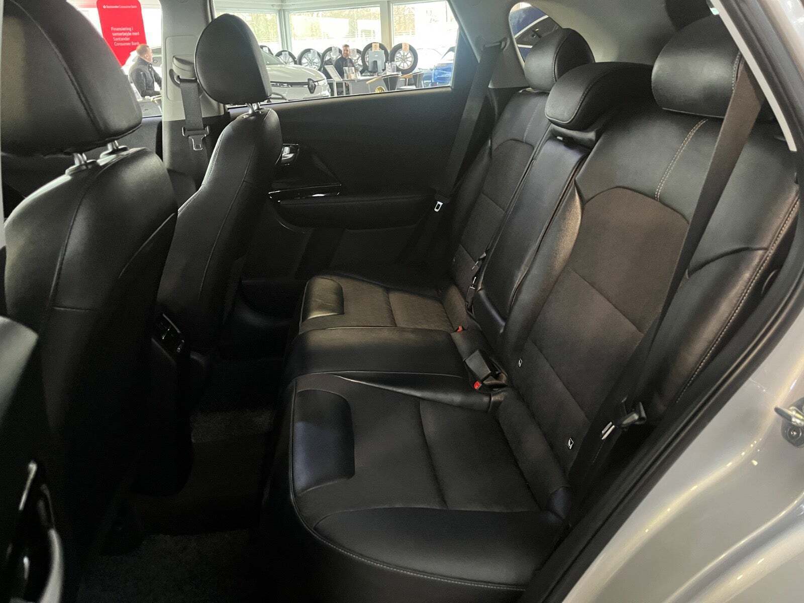 Sølv Kia Niro fra 2020