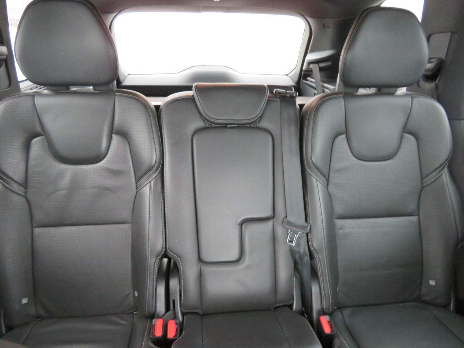 Sort Volvo XC90 fra 2016