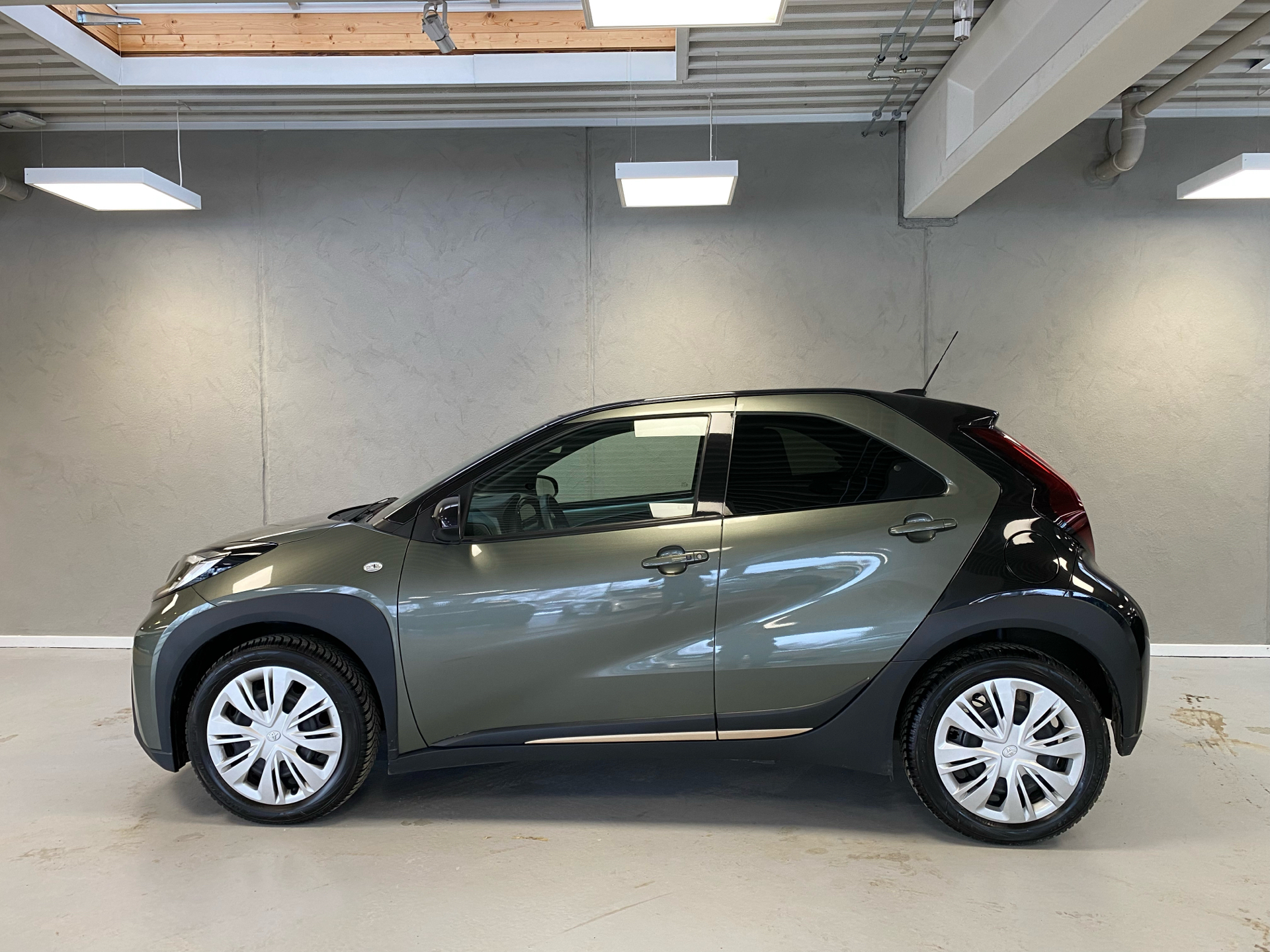 Toyota Aygo X 1,0 VVT-I Pulse Design 72HK 5d