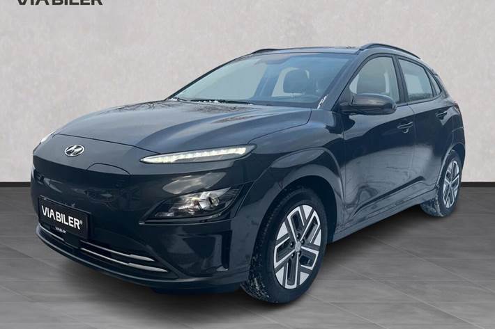 Sort Hyundai Kona fra 2022 set udefra