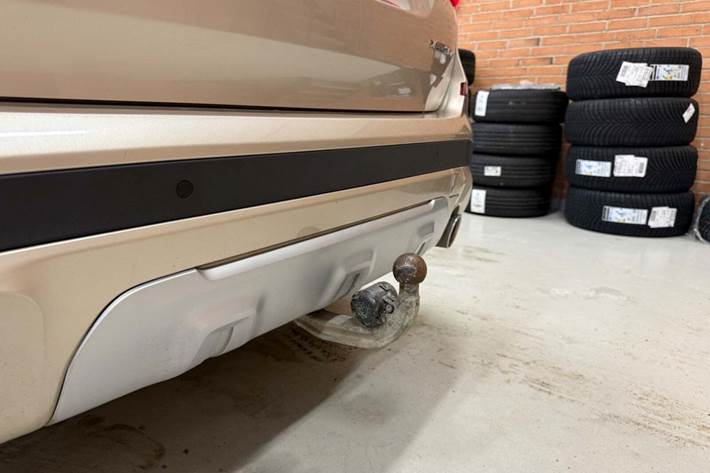 Orange BMW X3 fra 2021