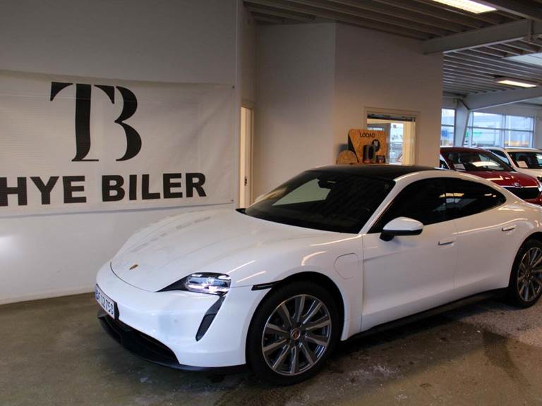 Porsche Taycan Performance+