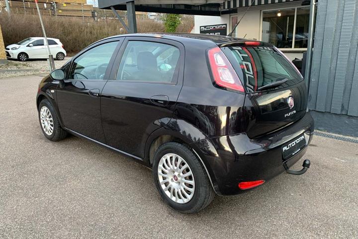 Sort Fiat Punto fra 2013