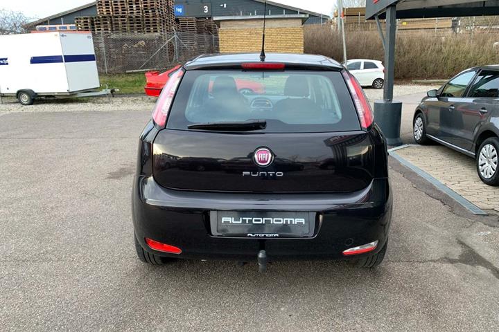 Sort Fiat Punto fra 2013