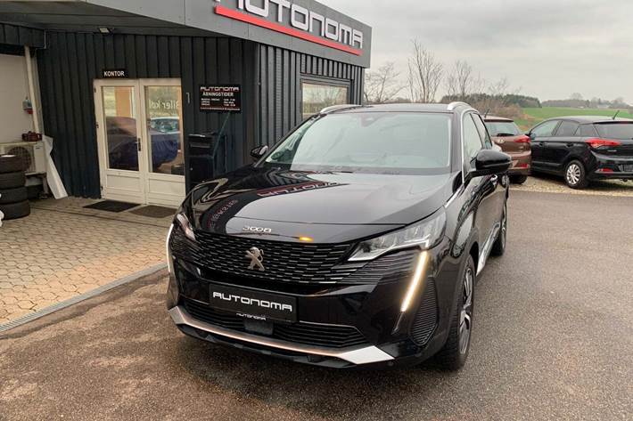 Sort Peugeot 3008 fra 2021 set udefra