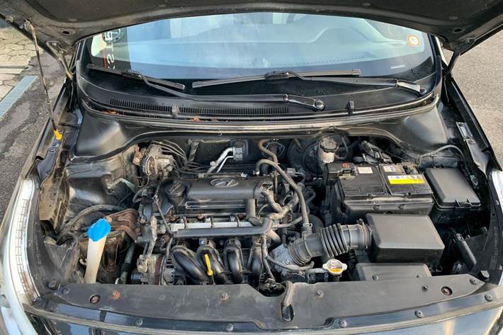 Grøn Hyundai i20 fra 2015