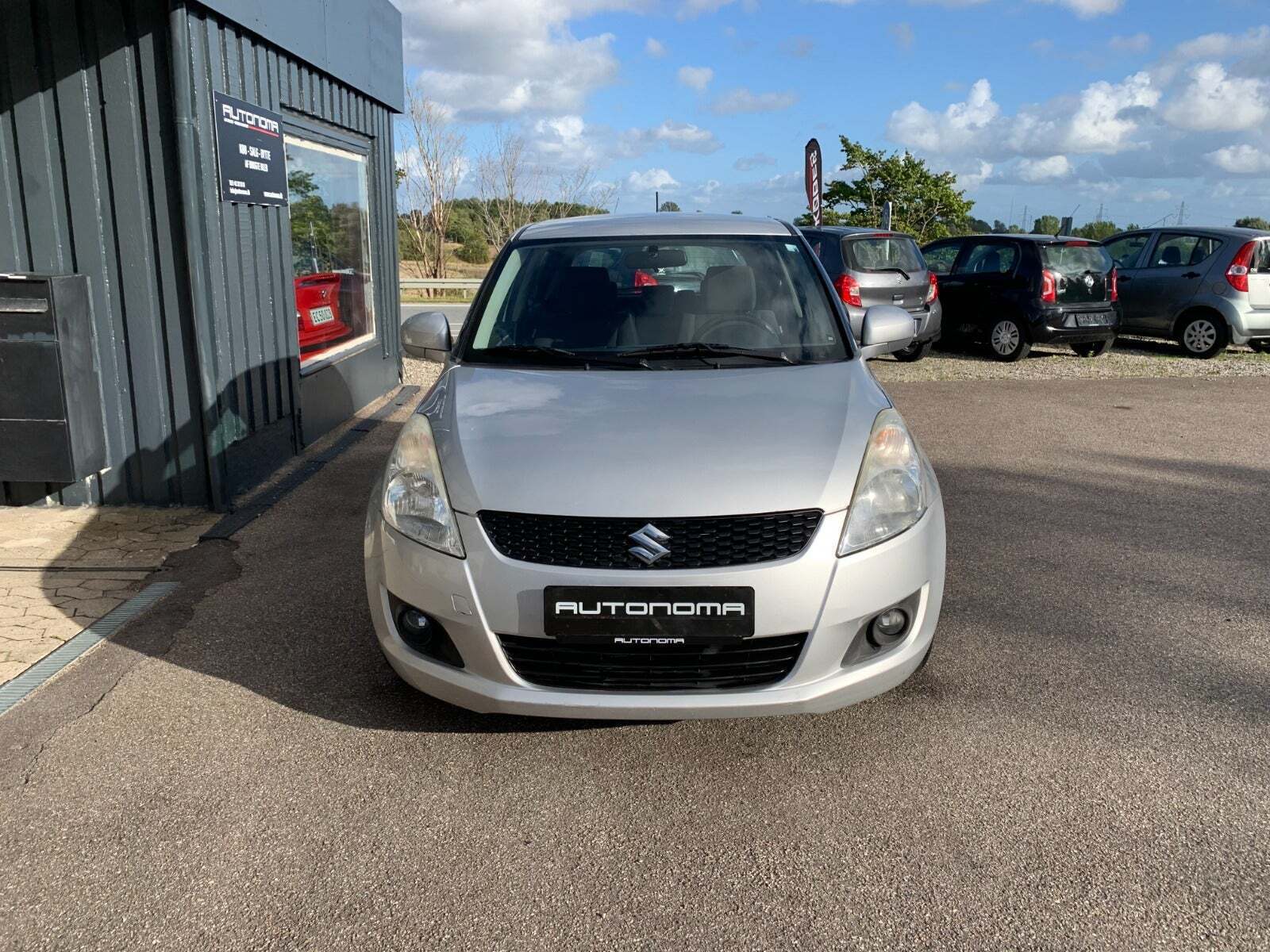 Sølv Suzuki Swift fra 2011