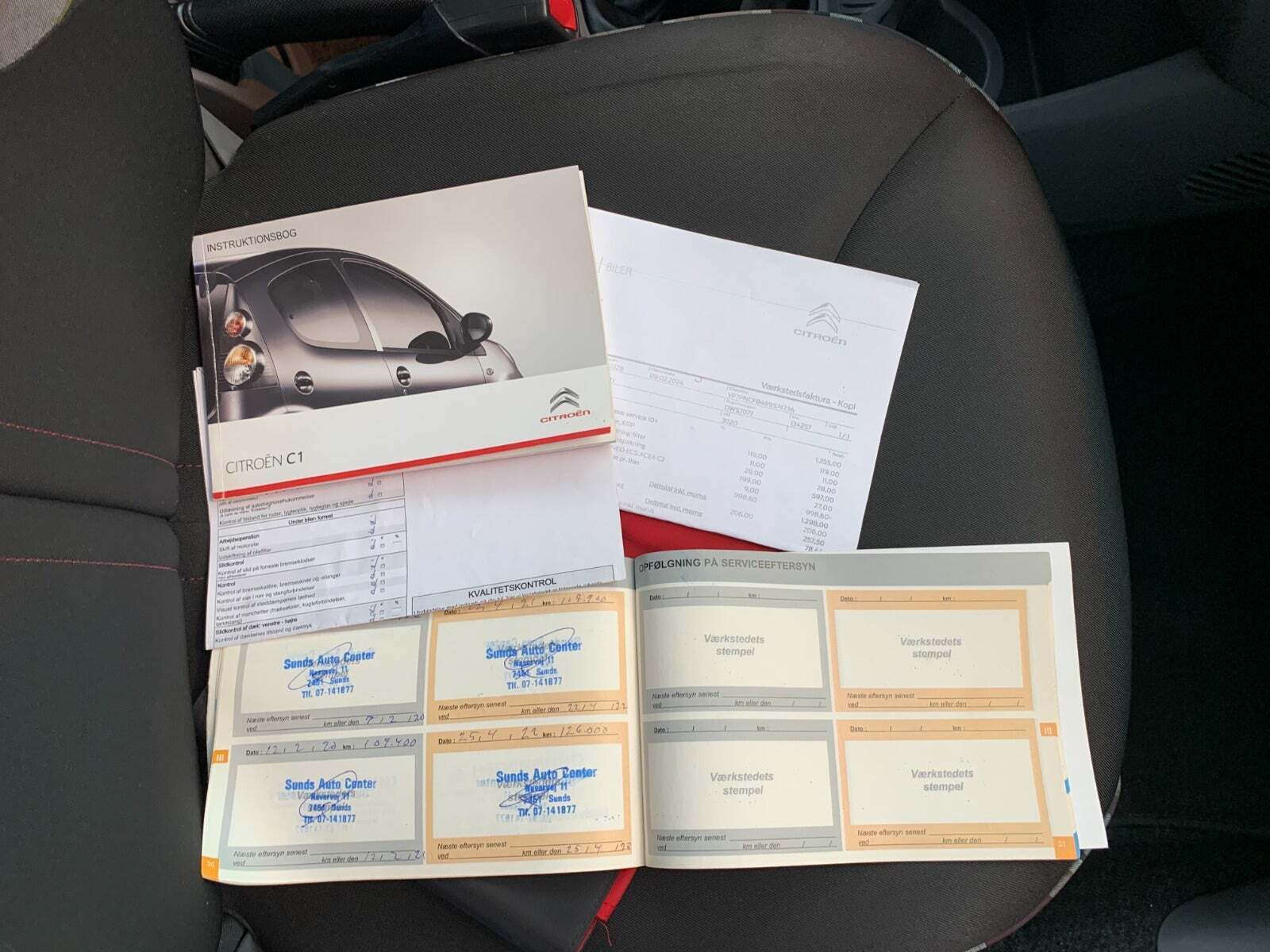 Sølv Citroën C1 fra 2011