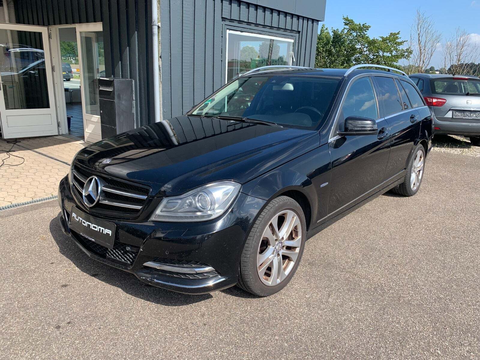 Sort Mercedes C220 fra 2011