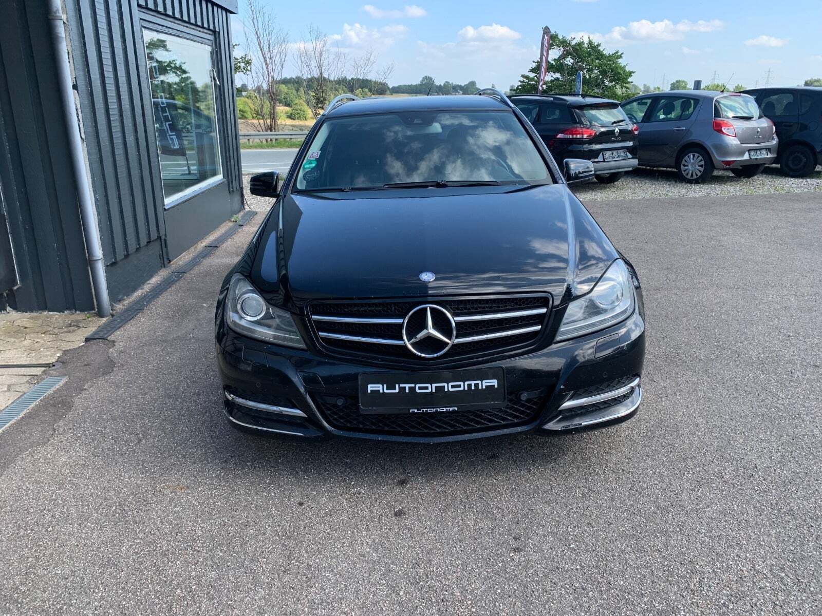 Sort Mercedes C220 fra 2011