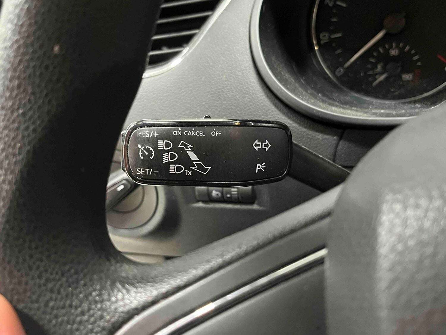 Sort Skoda Octavia fra 2016