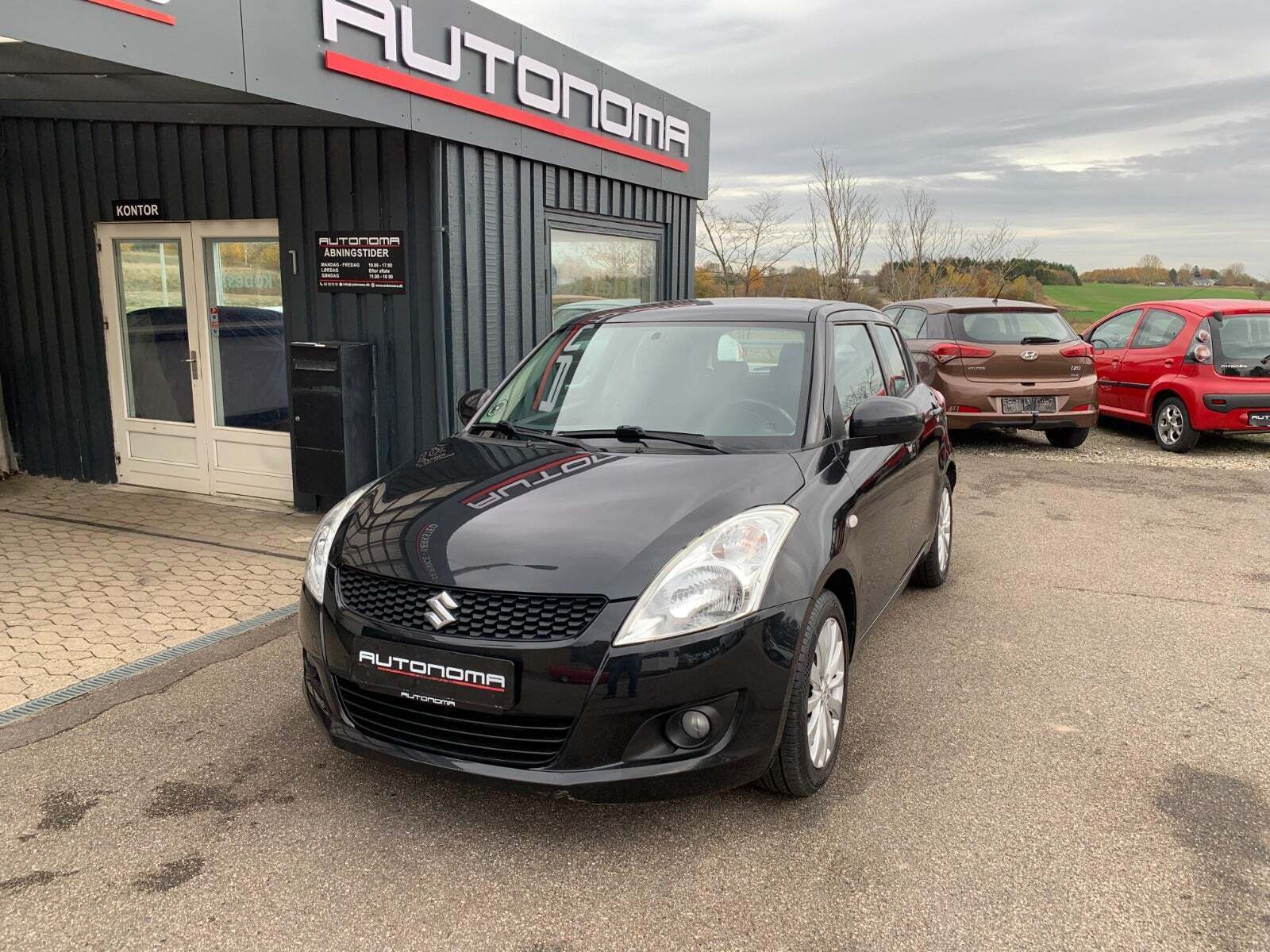 Sort Suzuki Swift fra 2011