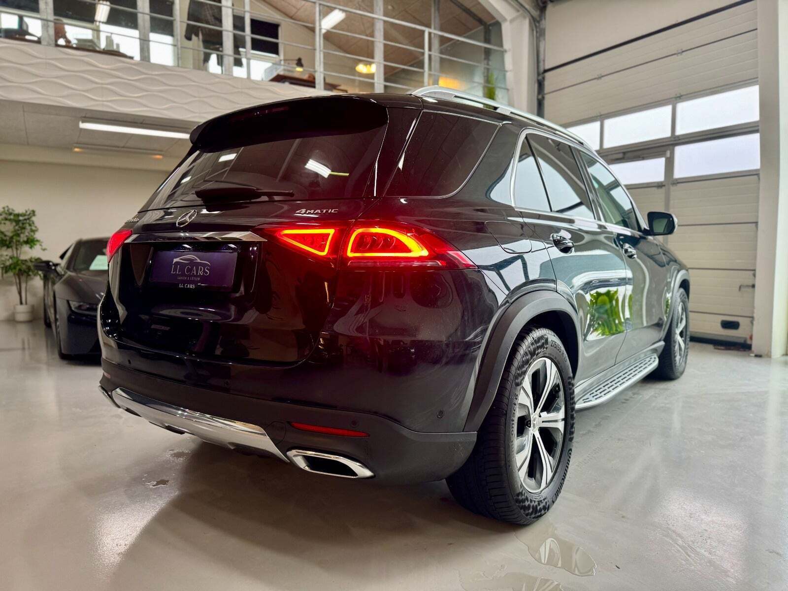 Grøn Mercedes GLE350 de fra 2022