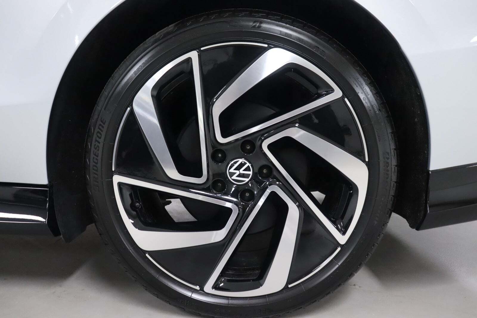 Sølv VW ID.7 fra 2025