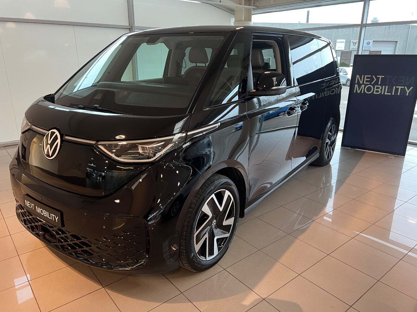 VW ID.Buzz 77 Style SWB