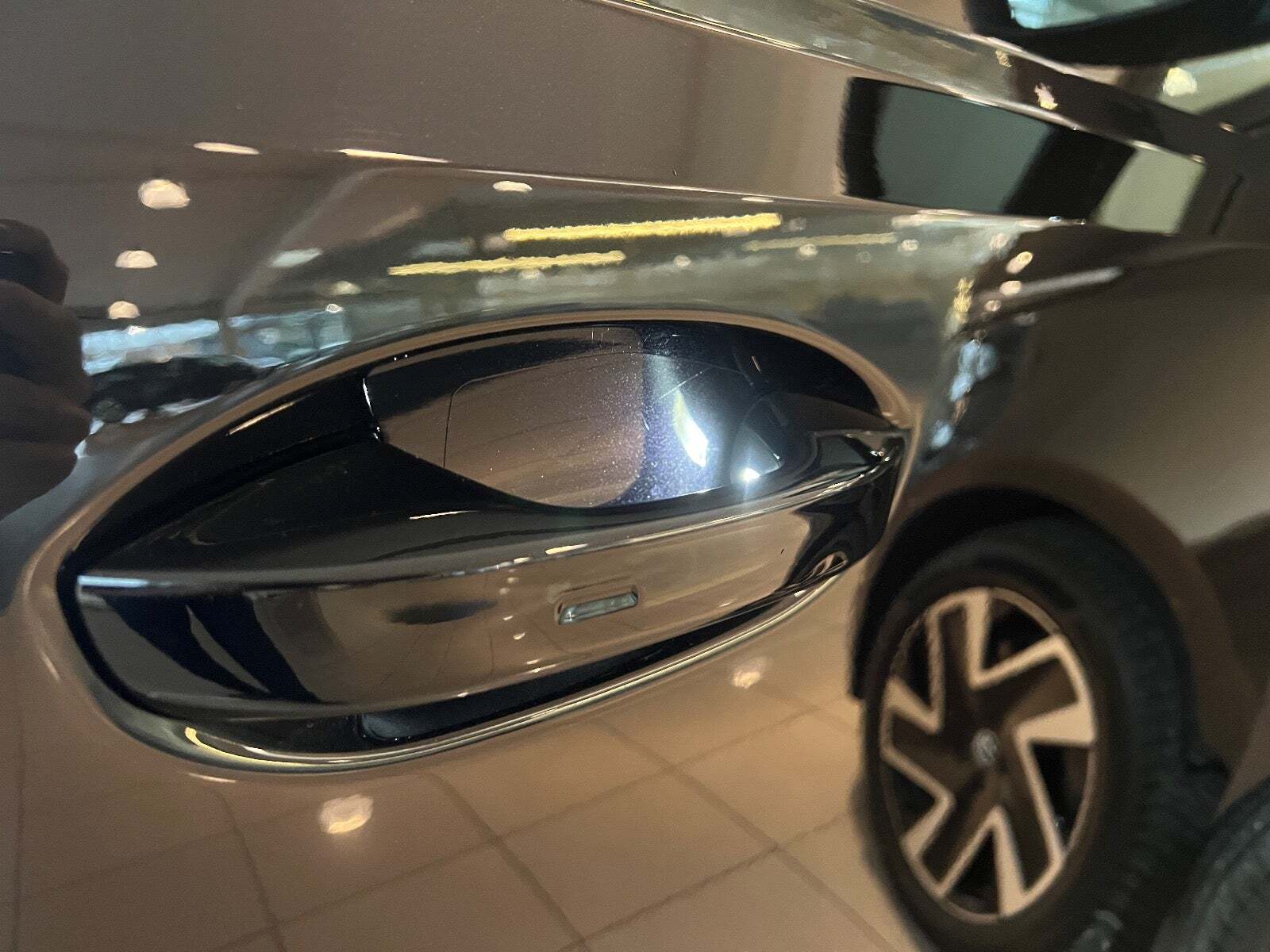 Sort VW ID.Buzz fra 2023