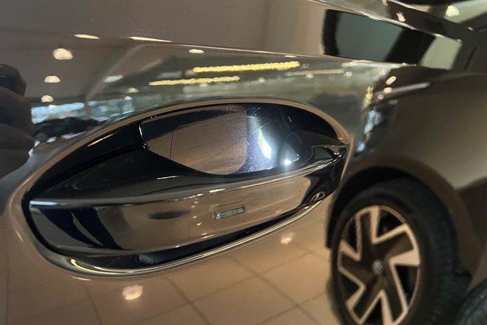 Sort VW ID.Buzz fra 2023