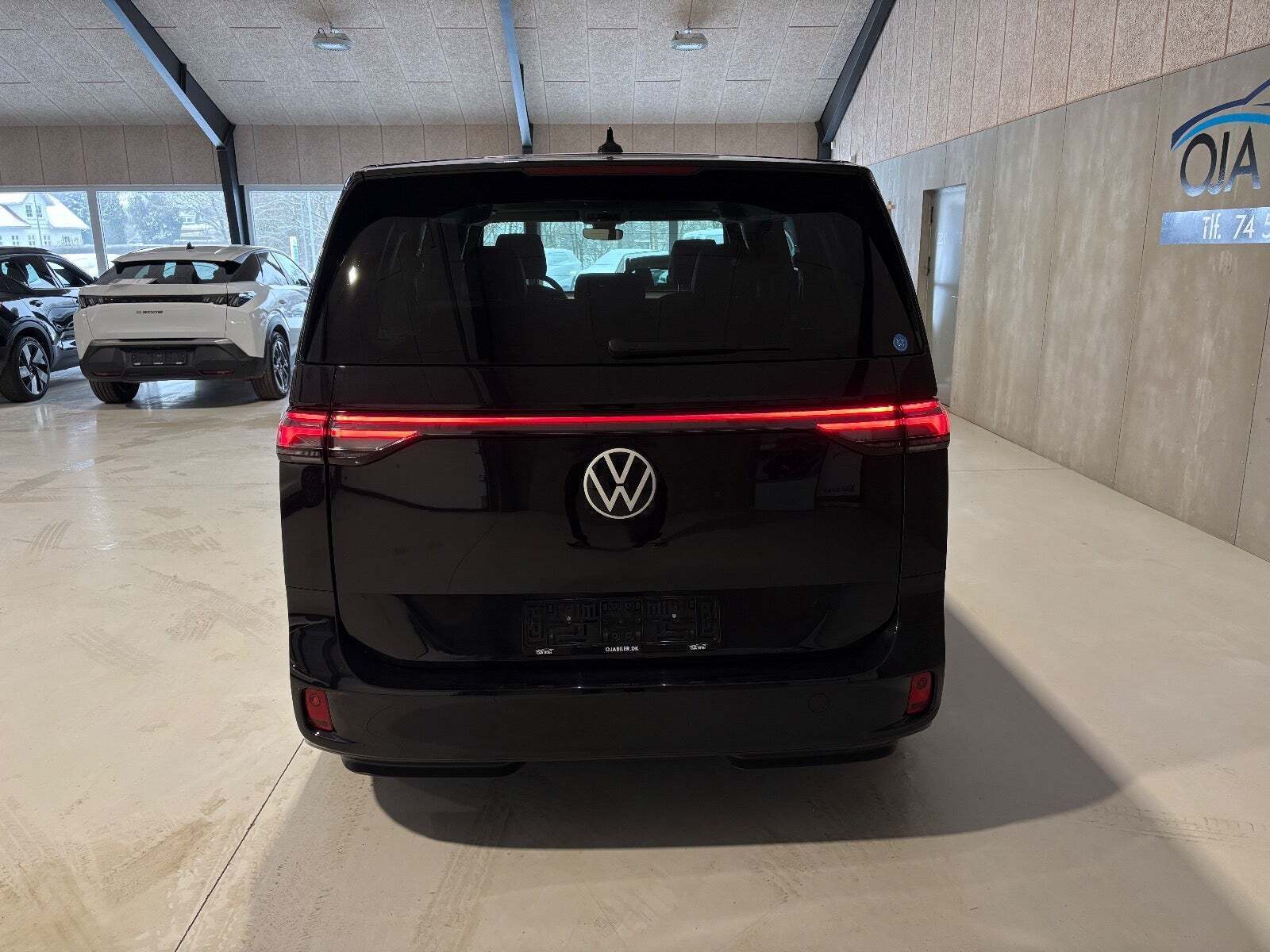 VW ID.Buzz 77 Pro SWB