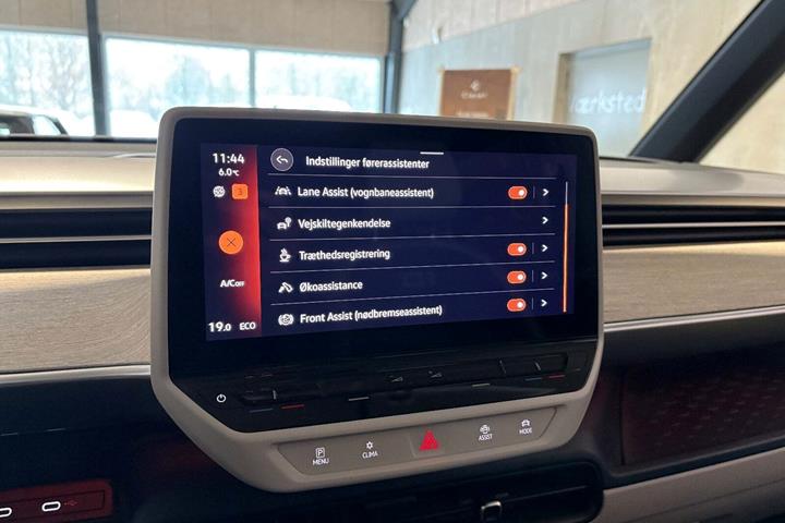 Sort VW ID.Buzz fra 2023