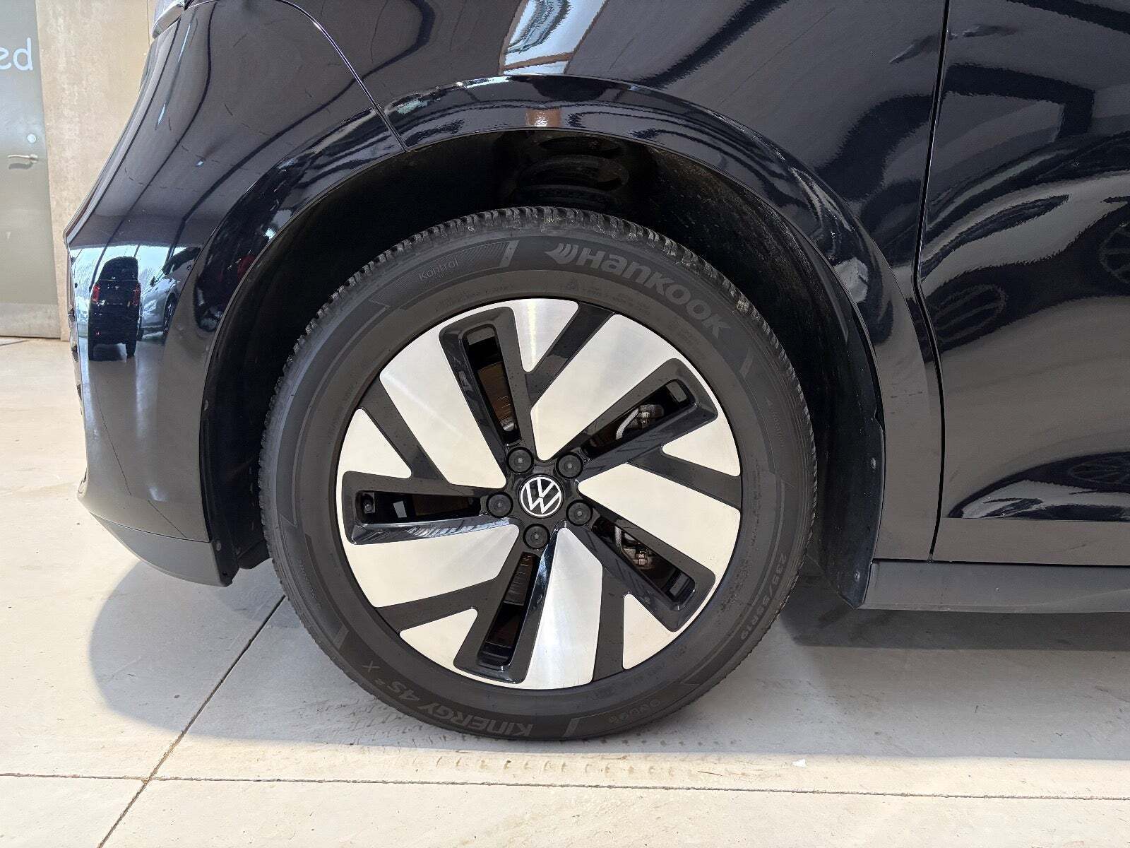 Sort VW ID.Buzz fra 2023