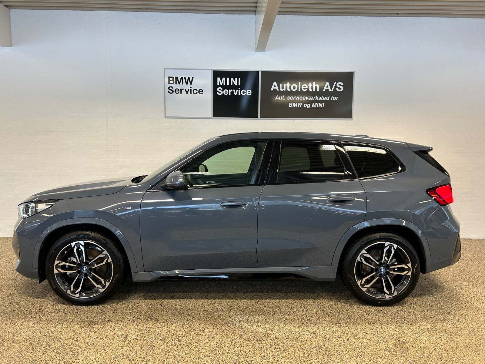 BMW iX1 xDrive30 Fully Charged M-Sport