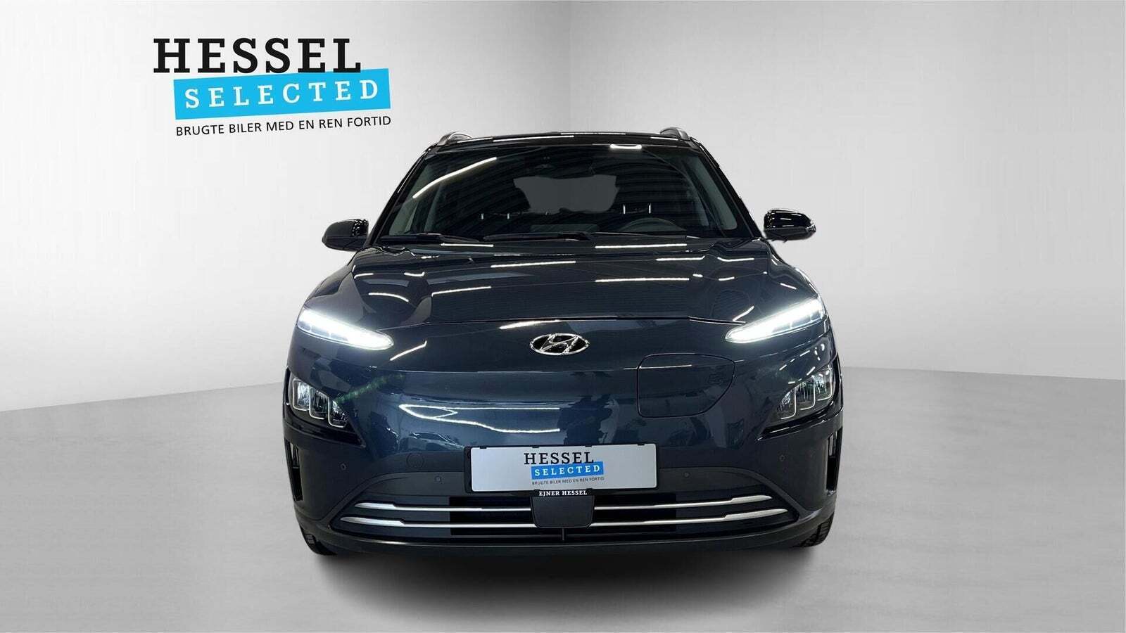 Grå Hyundai Kona fra 2021