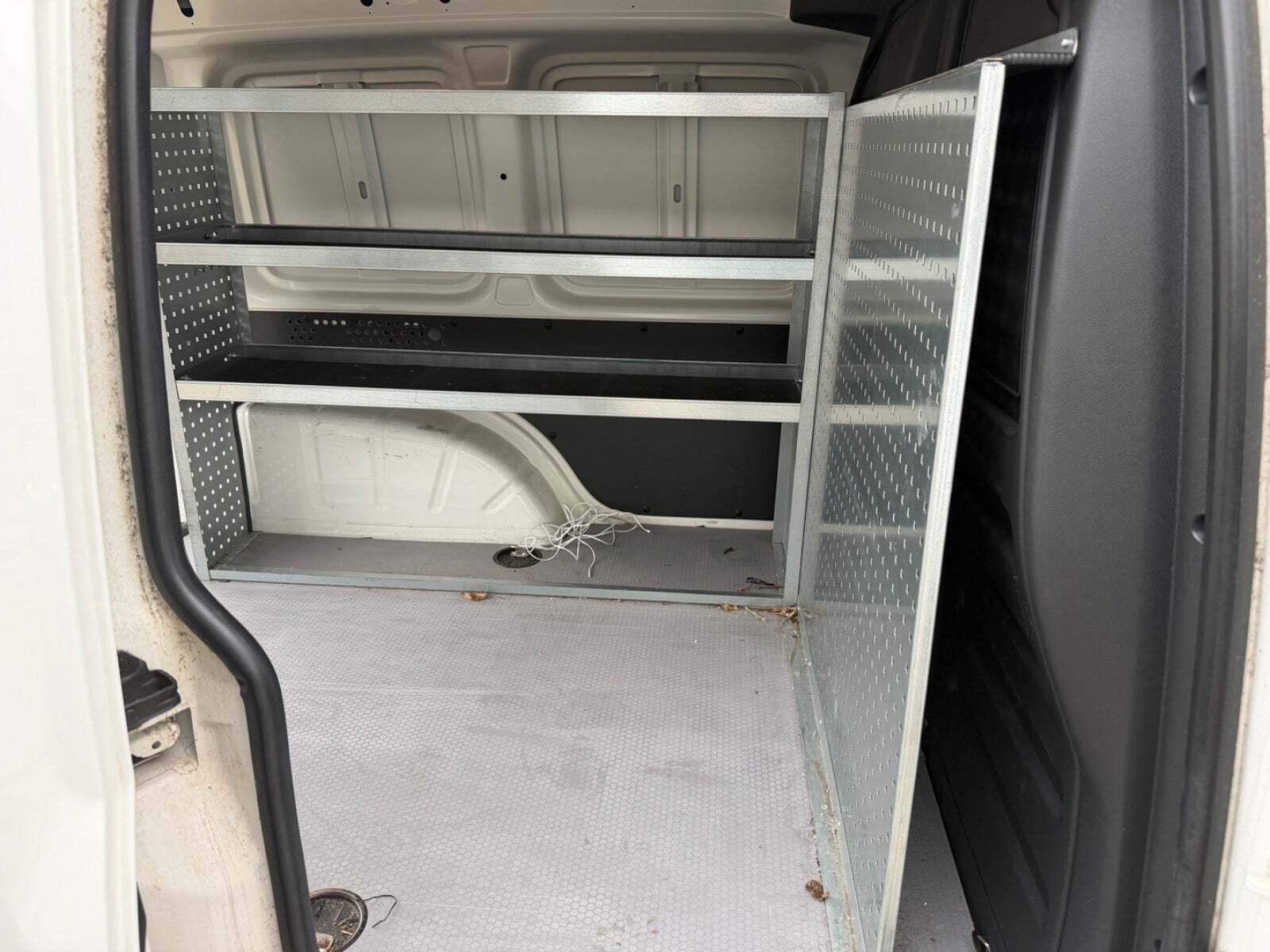 Hvid VW Caddy fra 2017