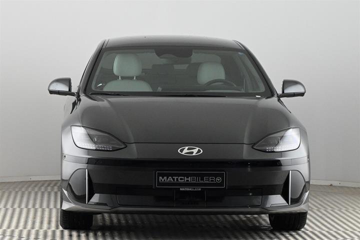 Grå Hyundai Ioniq 6 fra 2024