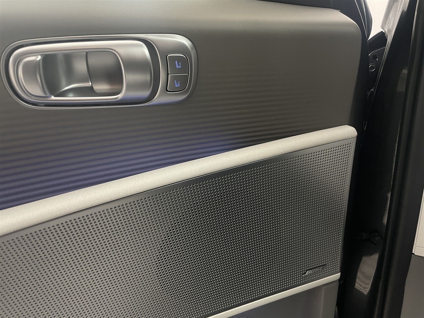 Grå Hyundai Ioniq 6 fra 2024
