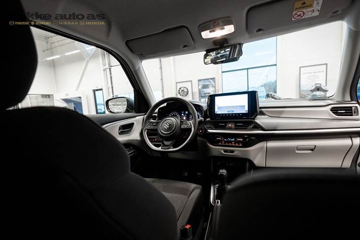 Hvid Suzuki Swift fra 2024