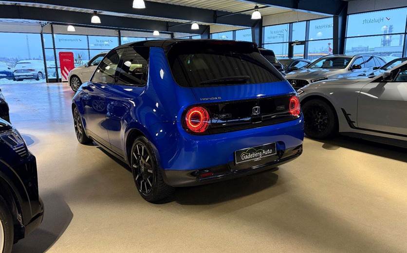 Honda e