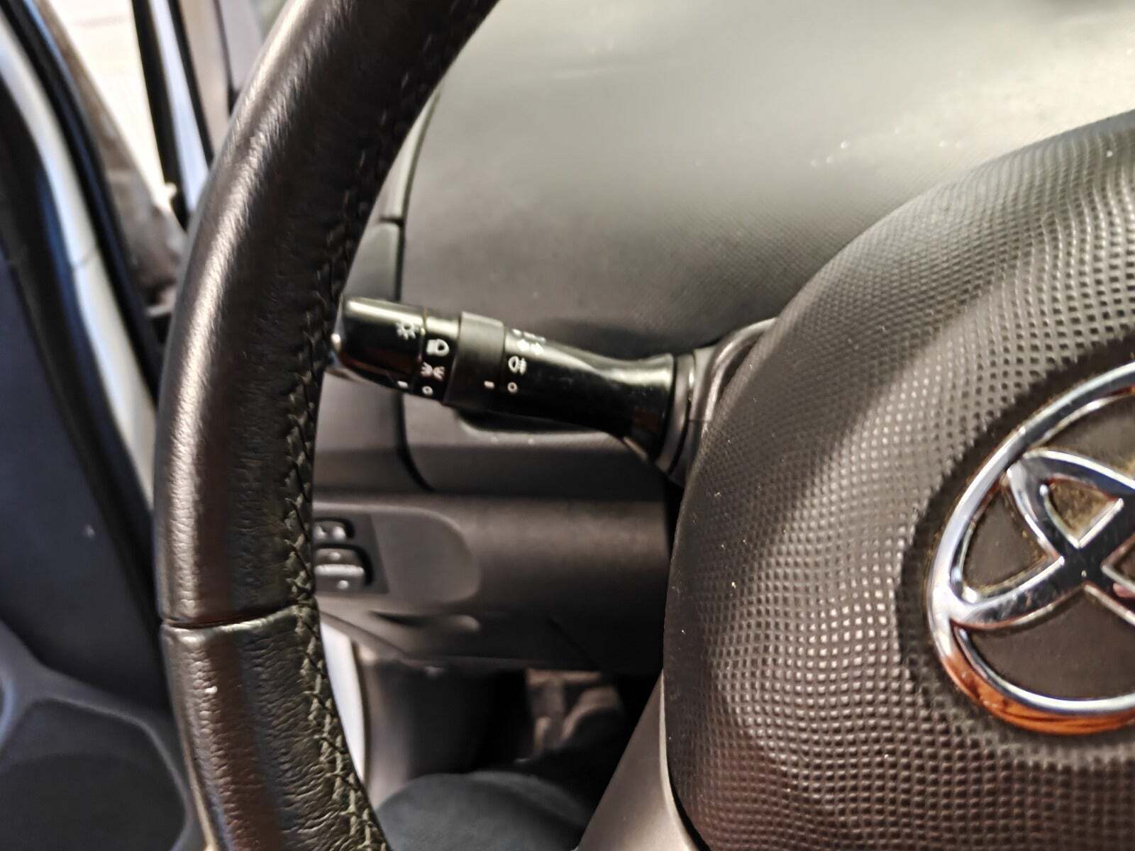 undefined Toyota Yaris fra 2011