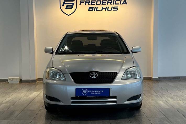 Sølv Toyota Corolla fra 2002